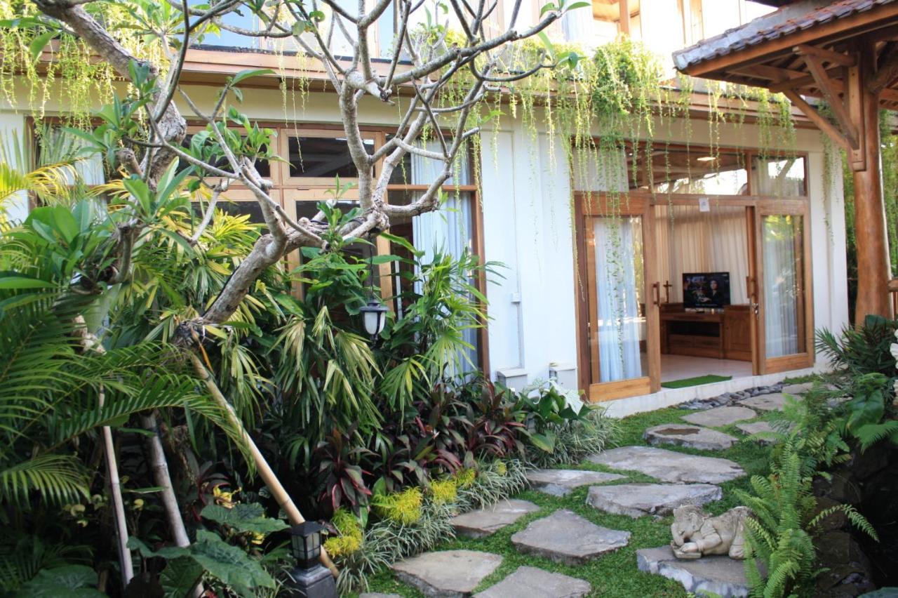Graha Sandat Villas By Pramana Villas Ubud Exterior foto